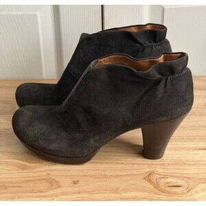 NAYA Bara Size 10.5 Dark Gray Suede Slip On Ankle Boot Bootie